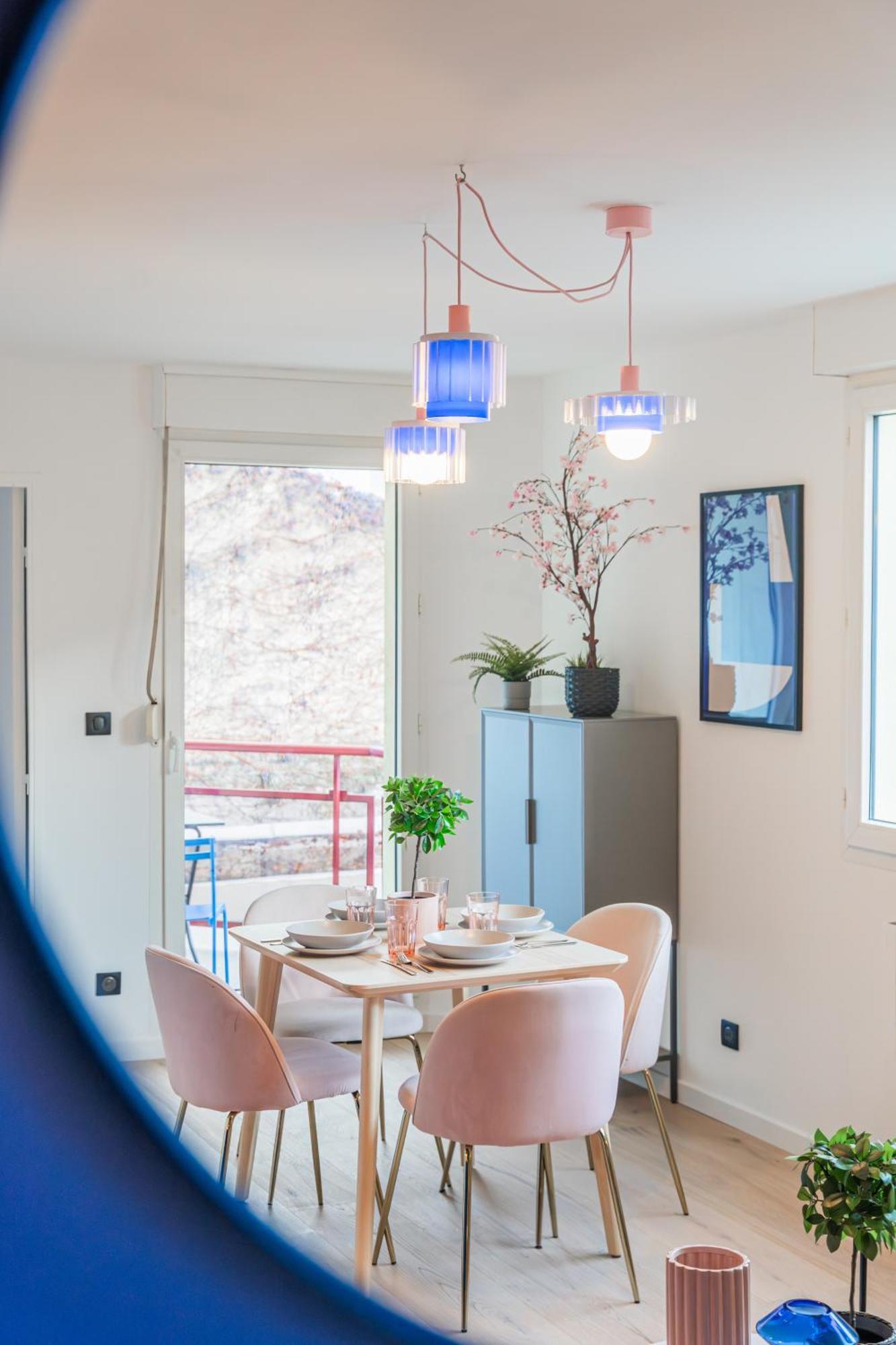 Design Et Confortable Appartement Straatsburg